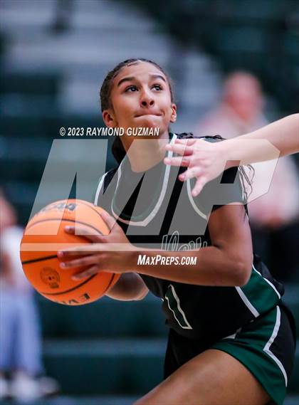 Thumbnail 1 in Tulare Union vs. Reedley photogallery.