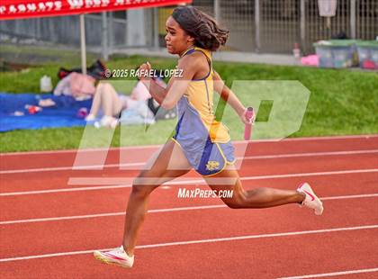 Thumbnail 1 in Eagle No Tax Relays (4x200M) photogallery.