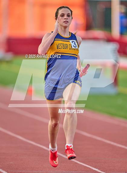 Thumbnail 1 in Eagle No Tax Relays (4x200M) photogallery.