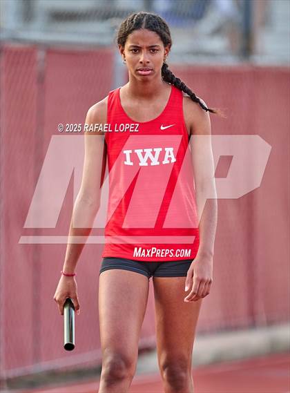 Thumbnail 3 in Eagle No Tax Relays (4x200M) photogallery.