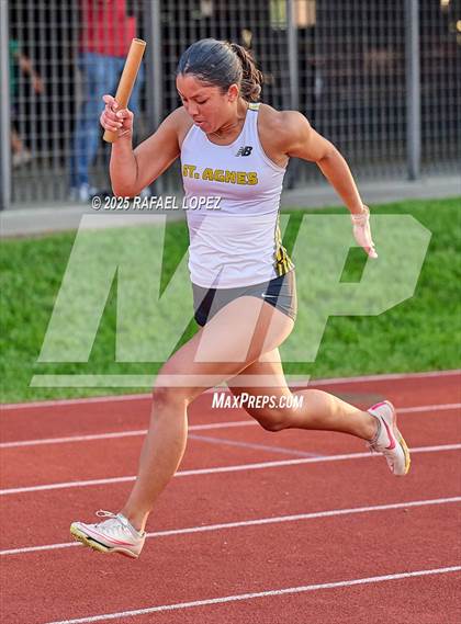 Thumbnail 3 in Eagle No Tax Relays (4x200M) photogallery.