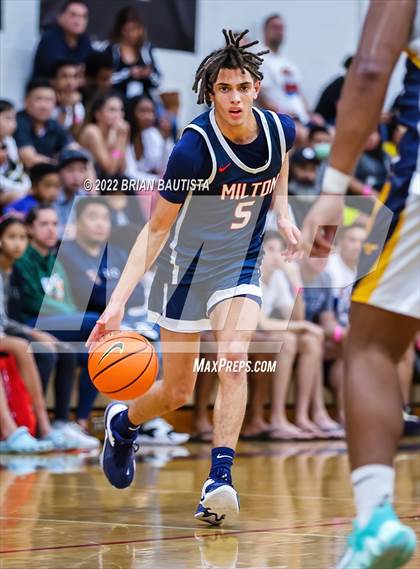 Thumbnail 3 in Punahou vs Milton (Iolani Classic Honolulu - Day 2) photogallery.