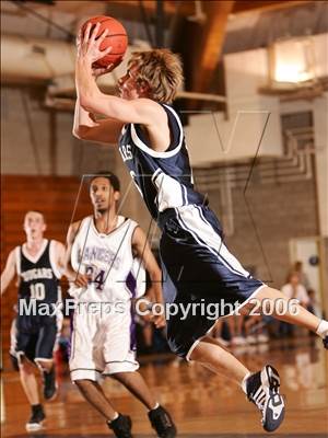 Thumbnail 1 in Carlsbad vs. Coronado (Torrey Pines Holiday Classic) photogallery.