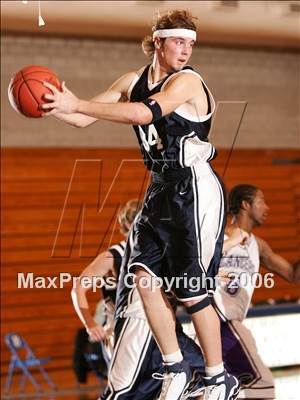 Thumbnail 2 in Carlsbad vs. Coronado (Torrey Pines Holiday Classic) photogallery.