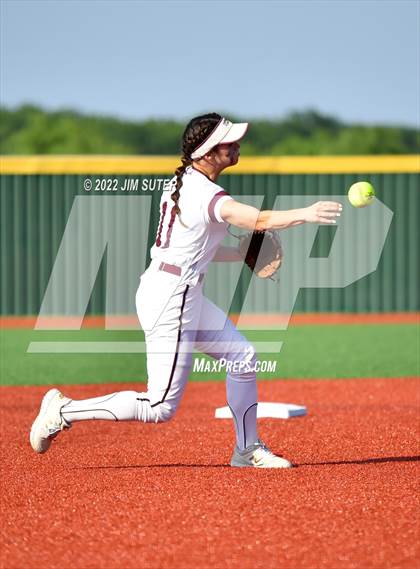 Thumbnail 3 in Troy vs Franklin (UIL 3A Area Playoff) photogallery.