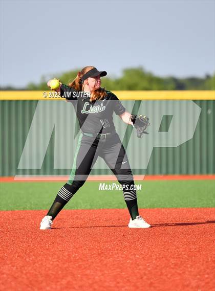Thumbnail 2 in Troy vs Franklin (UIL 3A Area Playoff) photogallery.