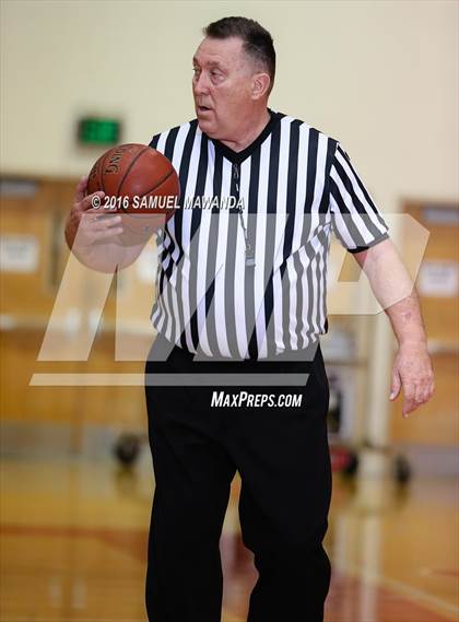Thumbnail 3 in Cleveland vs. Saugus (West Coast Holiday Classic)  photogallery.