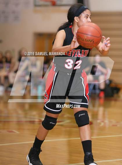 Thumbnail 2 in Cleveland vs. Saugus (West Coast Holiday Classic)  photogallery.