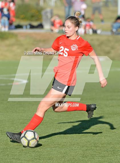 Thumbnail 3 in JSerra Catholic @ Mater Dei photogallery.