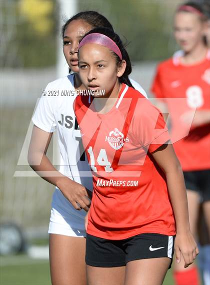 Thumbnail 3 in JSerra Catholic @ Mater Dei photogallery.