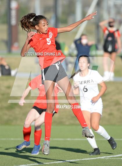 Thumbnail 3 in JSerra Catholic @ Mater Dei photogallery.