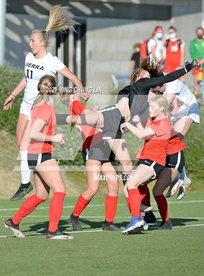Thumbnail 2 in JSerra Catholic @ Mater Dei photogallery.