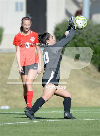 Thumbnail 2 in JSerra Catholic @ Mater Dei photogallery.