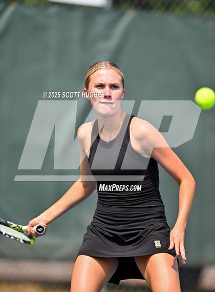 Thumbnail 1 in District 9AA Individual Tournament 2nd Round photogallery.