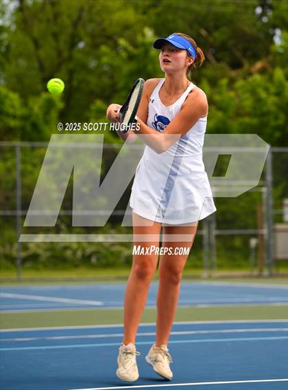 Thumbnail 1 in District 9AA Individual Tournament 2nd Round photogallery.