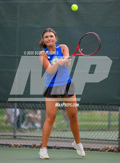 Thumbnail 2 in District 9AA Individual Tournament 2nd Round photogallery.