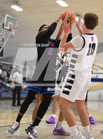Thumbnail 2 in University vs. St. Margaret's (MLK Dream Classic) photogallery.