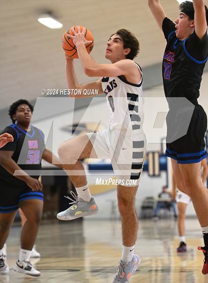 Thumbnail 2 in University vs. St. Margaret's (MLK Dream Classic) photogallery.