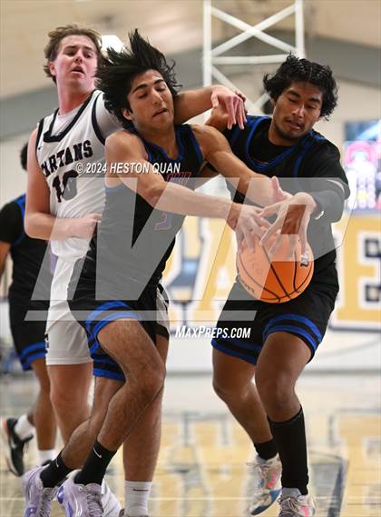 Thumbnail 3 in University vs. St. Margaret's (MLK Dream Classic) photogallery.