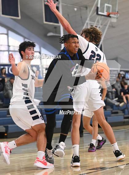Thumbnail 1 in University vs. St. Margaret's (MLK Dream Classic) photogallery.