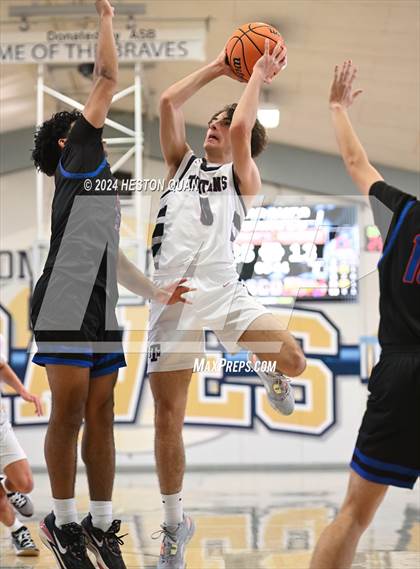 Thumbnail 3 in University vs. St. Margaret's (MLK Dream Classic) photogallery.