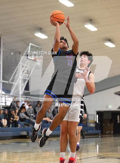 Thumbnail 2 in University vs. St. Margaret's (MLK Dream Classic) photogallery.