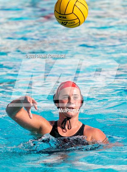 Thumbnail 2 in Orange Lutheran vs Mater Dei (Bill Barnett Holiday Cup) photogallery.