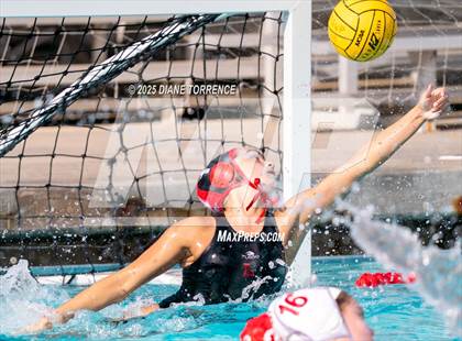 Thumbnail 2 in Orange Lutheran vs Mater Dei (Bill Barnett Holiday Cup) photogallery.