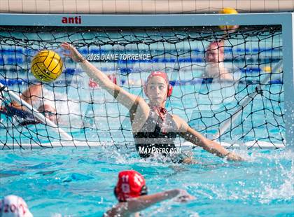 Thumbnail 3 in Orange Lutheran vs Mater Dei (Bill Barnett Holiday Cup) photogallery.