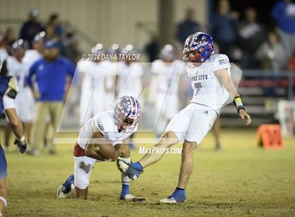 Thumbnail 1 in Knox City @ Perrin-Whitt photogallery.