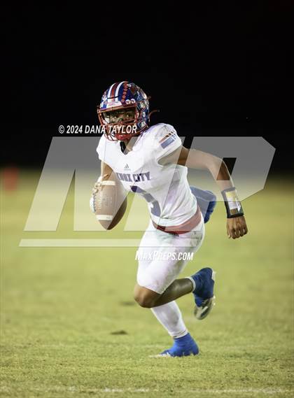 Thumbnail 1 in Knox City @ Perrin-Whitt photogallery.
