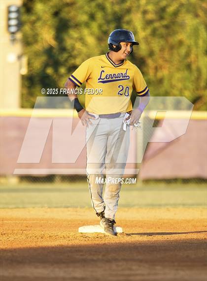 Thumbnail 2 in Lennard @ Strawberry Crest (Saladino) photogallery.