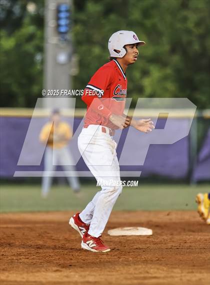 Thumbnail 1 in Lennard @ Strawberry Crest (Saladino) photogallery.