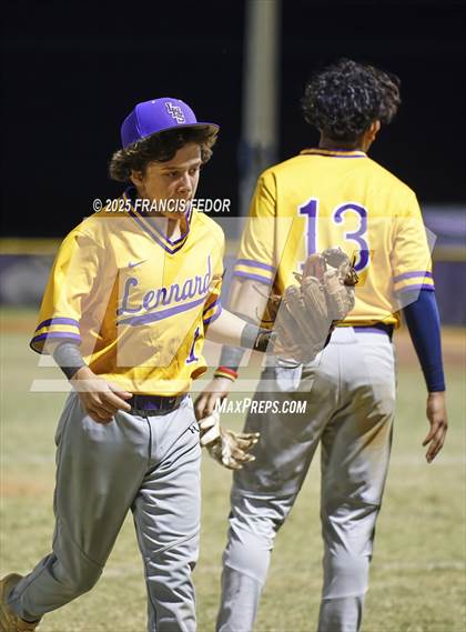 Thumbnail 1 in Lennard @ Strawberry Crest (Saladino) photogallery.