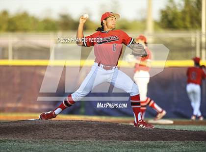 Thumbnail 1 in Lennard @ Strawberry Crest (Saladino) photogallery.