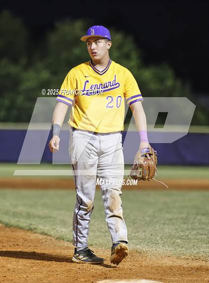 Thumbnail 3 in Lennard @ Strawberry Crest (Saladino) photogallery.