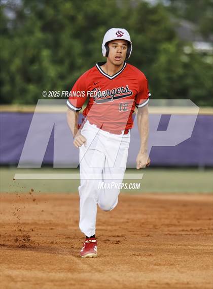 Thumbnail 1 in Lennard @ Strawberry Crest (Saladino) photogallery.