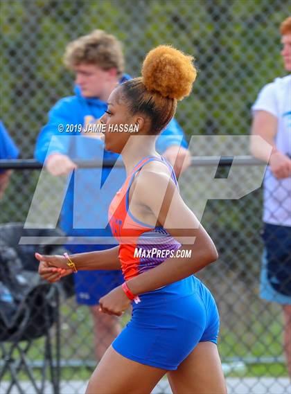 Thumbnail 3 in Bojangles Track and Field Classic (Girls Track Events) photogallery.