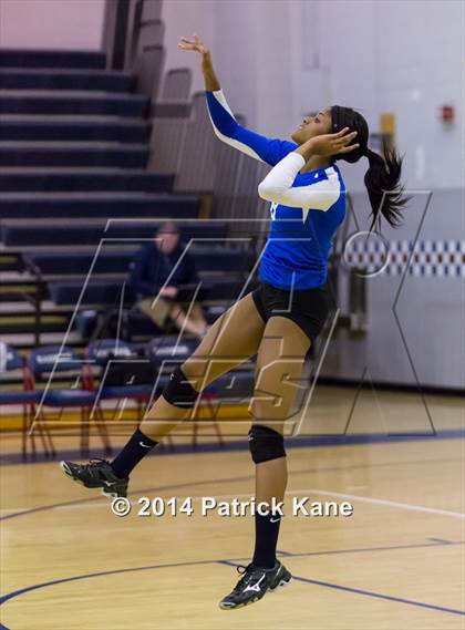 Thumbnail 1 in St. John's vs Tuscarora (Raider Rumble Invitational) photogallery.
