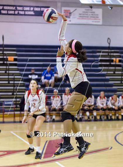 Thumbnail 3 in St. John's vs Tuscarora (Raider Rumble Invitational) photogallery.