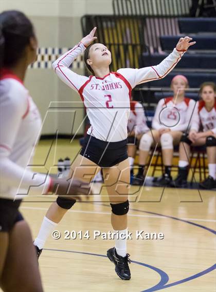 Thumbnail 2 in St. John's vs Tuscarora (Raider Rumble Invitational) photogallery.