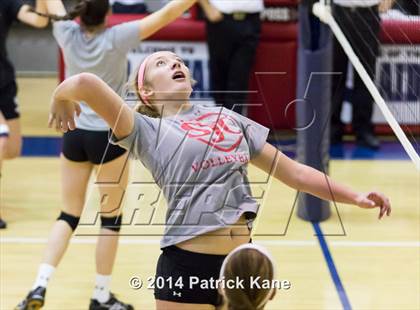 Thumbnail 3 in St. John's vs Tuscarora (Raider Rumble Invitational) photogallery.