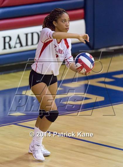 Thumbnail 3 in St. John's vs Tuscarora (Raider Rumble Invitational) photogallery.