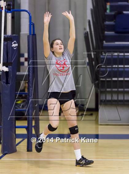 Thumbnail 3 in St. John's vs Tuscarora (Raider Rumble Invitational) photogallery.