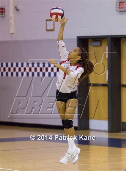 Thumbnail 1 in St. John's vs Tuscarora (Raider Rumble Invitational) photogallery.