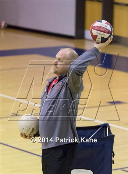 Thumbnail 2 in St. John's vs Tuscarora (Raider Rumble Invitational) photogallery.