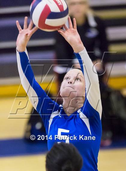 Thumbnail 3 in St. John's vs Tuscarora (Raider Rumble Invitational) photogallery.