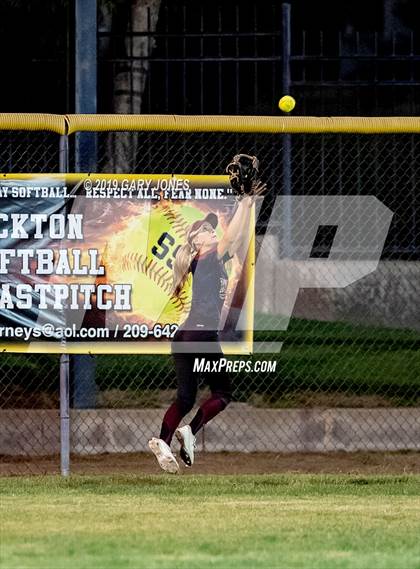 Thumbnail 1 in Tracy vs. Whitney (CIF SJS D1 Final - game 2) photogallery.