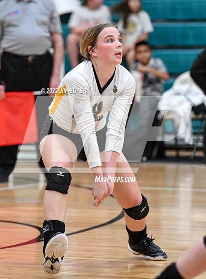 Thumbnail 2 in North Zulch vs. Round Top-Carmine (UIL 1A Region 4 Quarterfinal Playoff) photogallery.