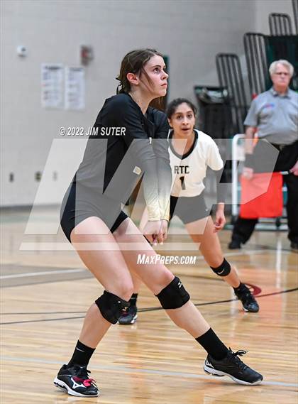 Thumbnail 1 in North Zulch vs. Round Top-Carmine (UIL 1A Region 4 Quarterfinal Playoff) photogallery.